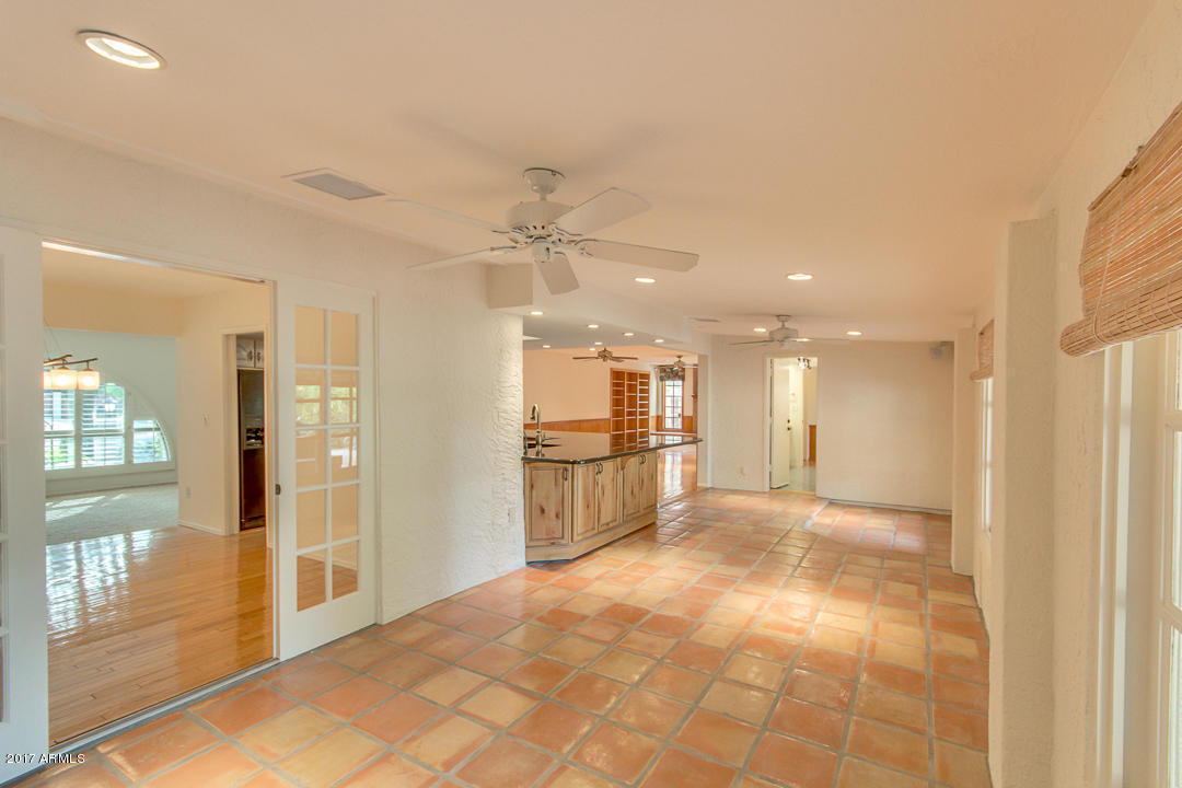 12 E Concorda Dr, Tempe, AZ 85282 photo 39