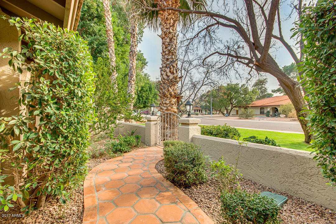 12 E Concorda Dr, Tempe, AZ 85282 photo 8