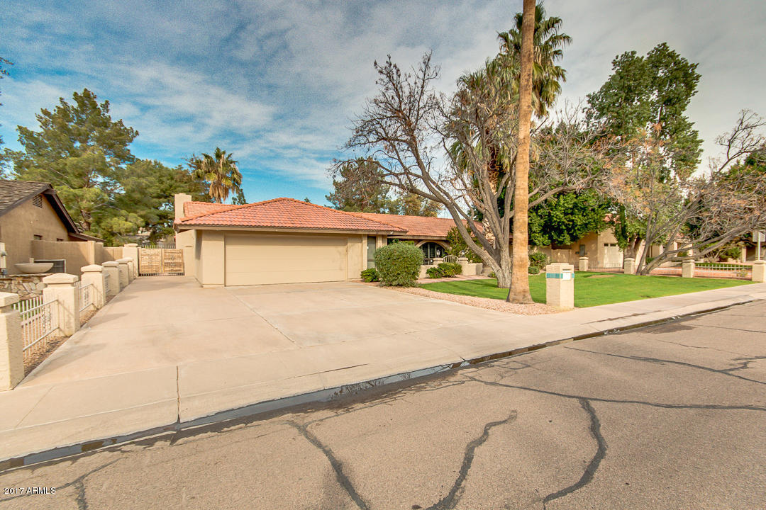 12 E Concorda Dr, Tempe, AZ 85282 photo 3