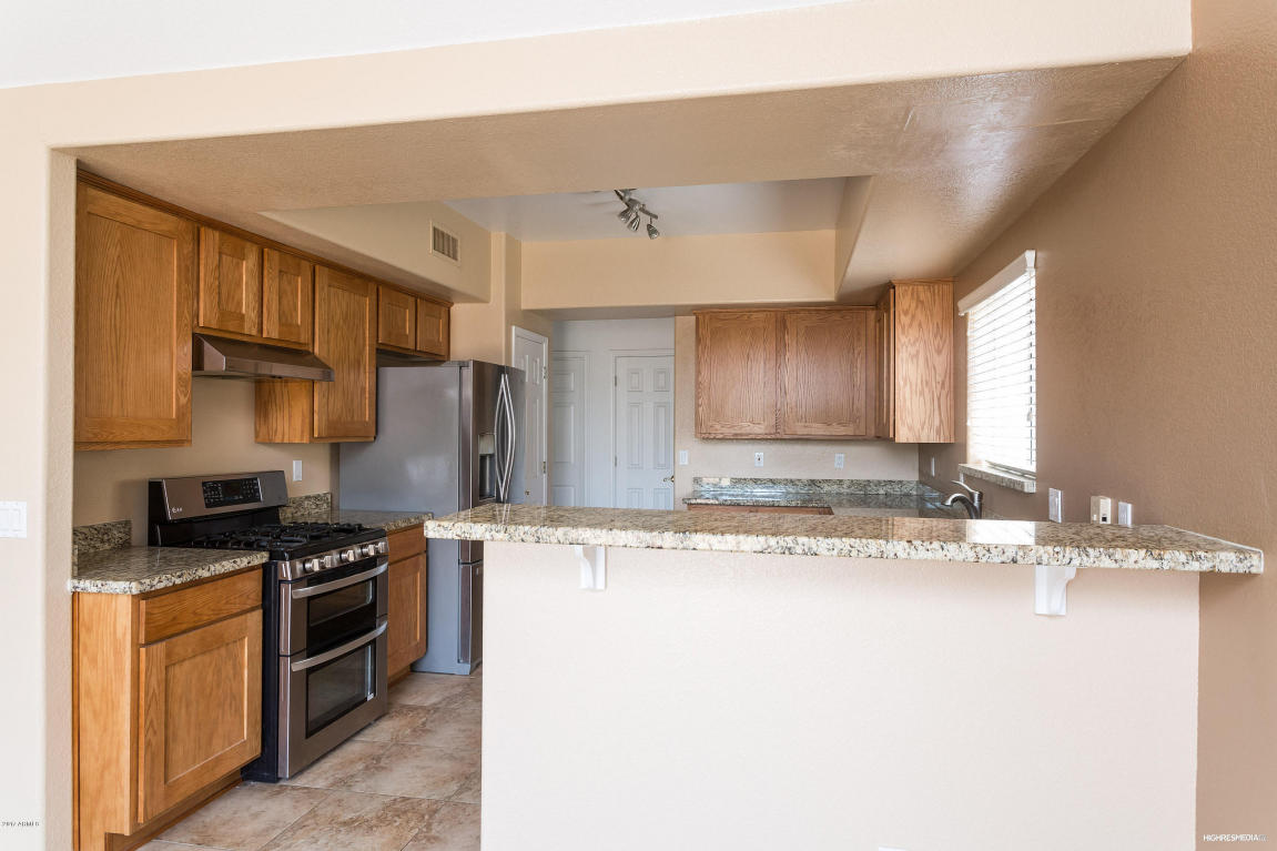253 E Sherri Dr, Gilbert, AZ 85296 photo 4