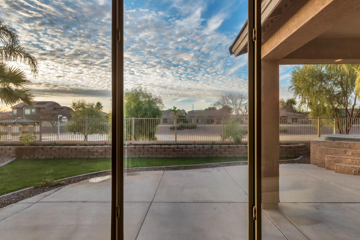 3687 E Oxford Ln, Gilbert, AZ 85295 photo 8