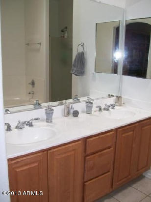 3239 E Maldonado Dr, Phoenix, AZ 85042 photo 5