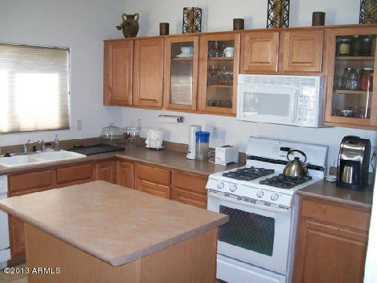 3239 E Maldonado Dr, Phoenix, AZ 85042 photo 2
