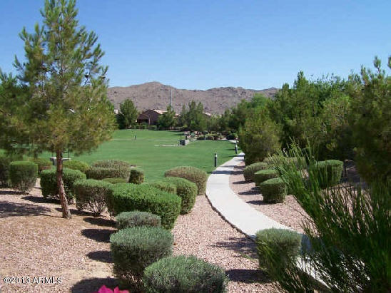 3239 E Maldonado Dr, Phoenix, AZ 85042 photo 9