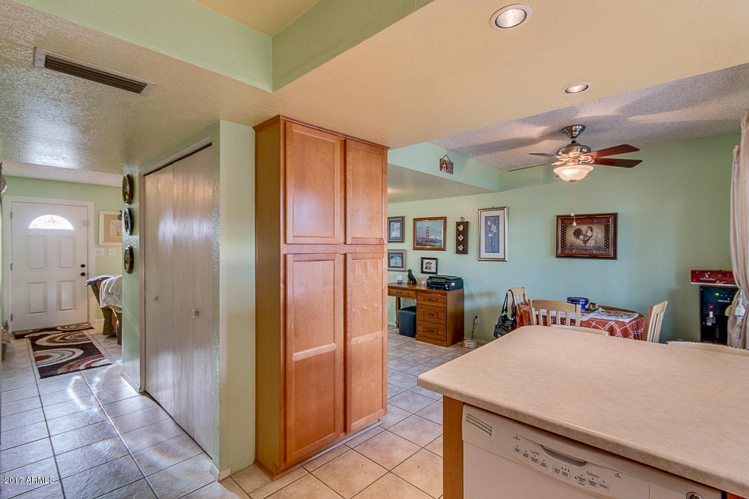 1005 E Bendix Dr, Tempe, AZ 85283 photo 5