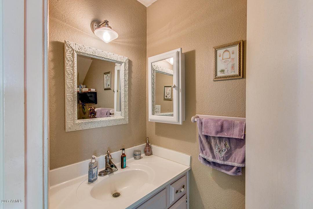 1005 E Bendix Dr, Tempe, AZ 85283 photo 6
