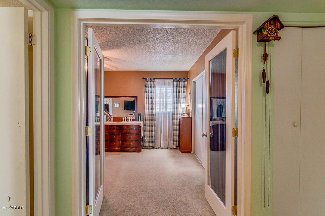 1005 E Bendix Dr, Tempe, AZ 85283 photo 9