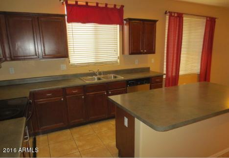 1660 S Arroyo Ln, Gilbert, AZ 85295 photo 9