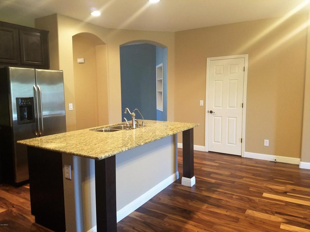 2705 E Rakestraw Ln, Gilbert, AZ 85298 photo 12