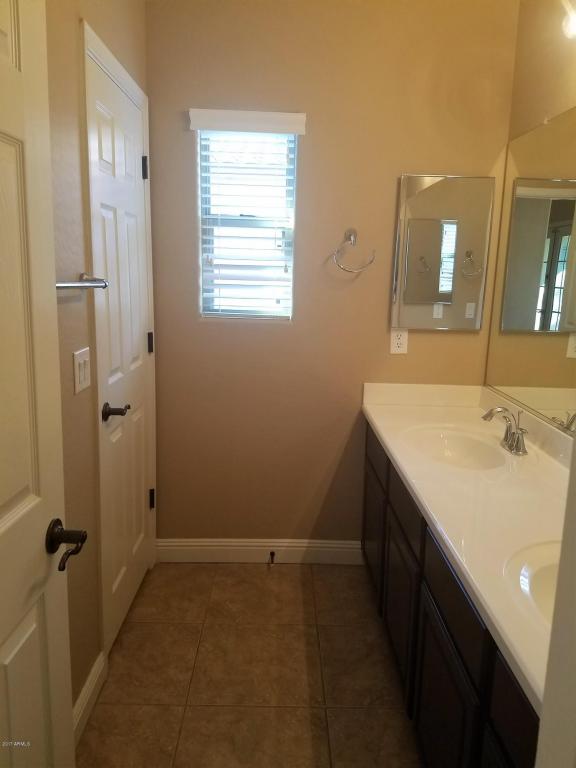 2705 E Rakestraw Ln, Gilbert, AZ 85298 photo 22