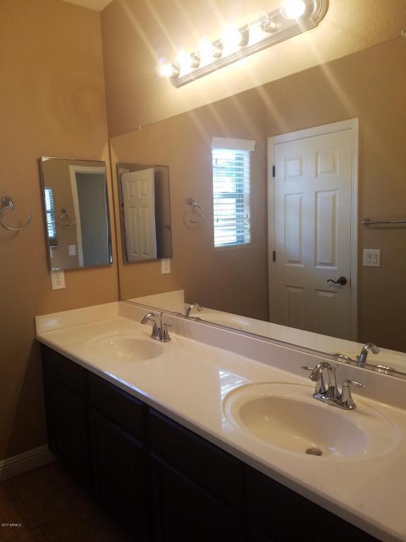 2705 E Rakestraw Ln, Gilbert, AZ 85298 photo 19
