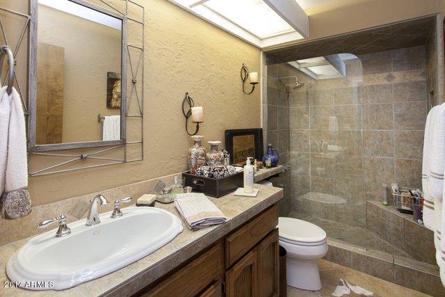918 E Becker Ln, Phoenix, AZ 85020 photo 18