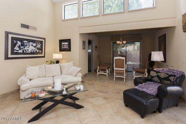 918 E Becker Ln, Phoenix, AZ 85020 photo 3