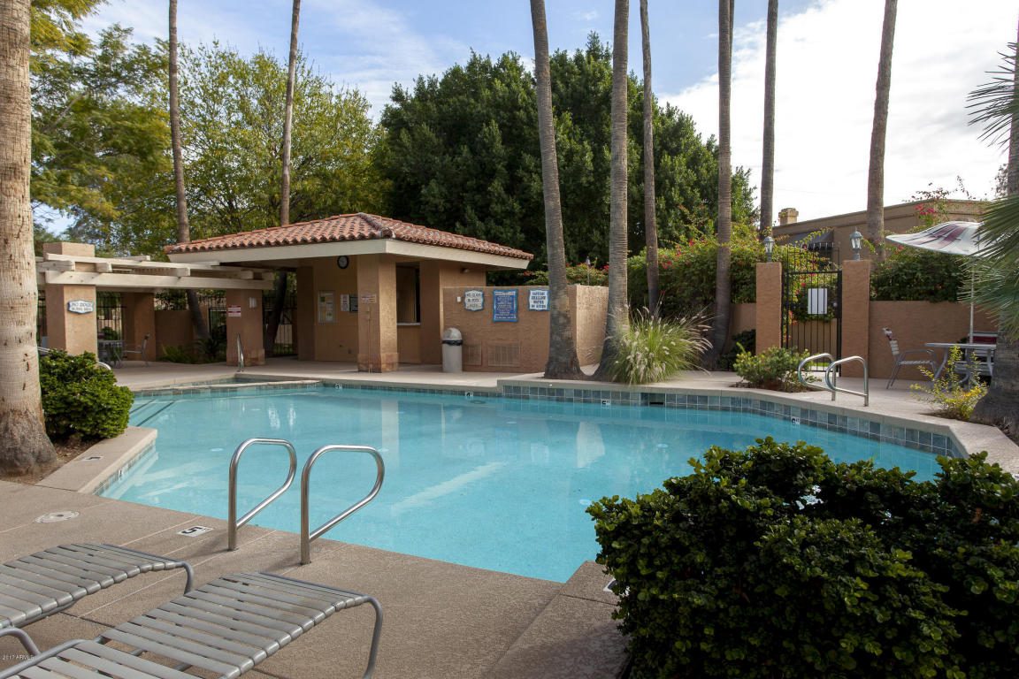 918 E Becker Ln, Phoenix, AZ 85020 photo 32