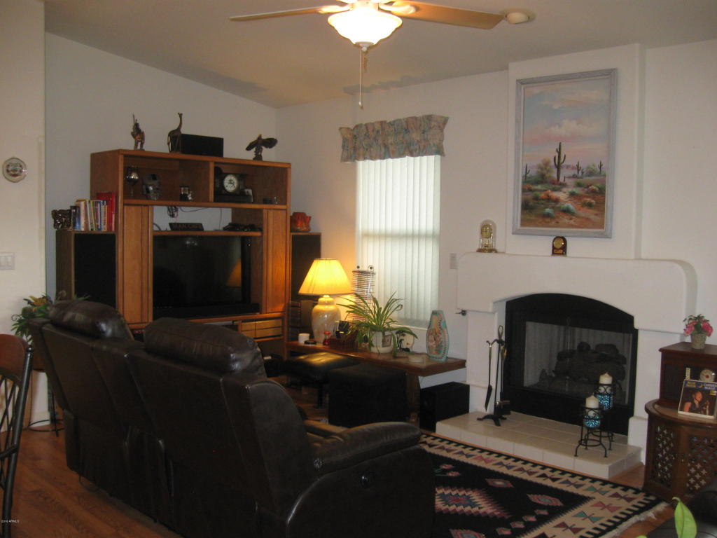 3541 E Kerry Ln, Phoenix, AZ 85050 photo 11