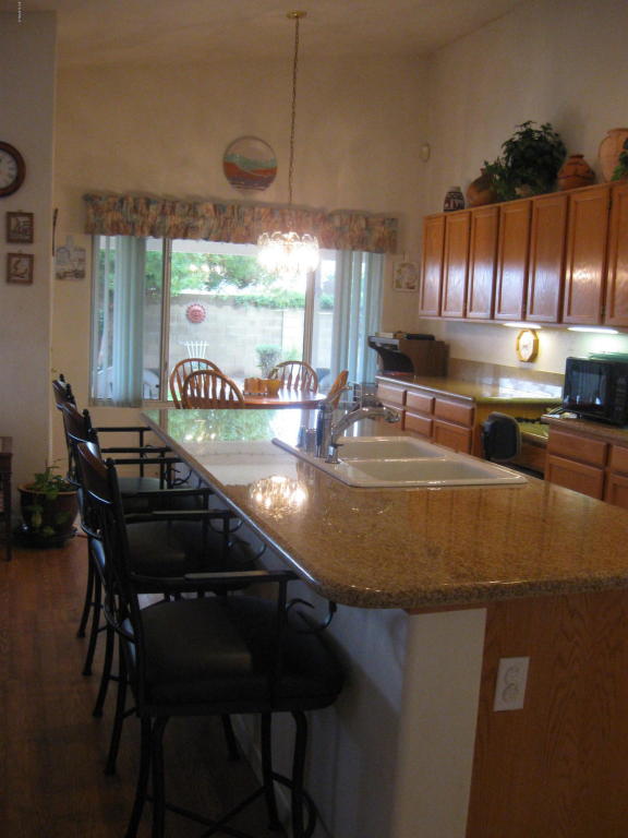 3541 E Kerry Ln, Phoenix, AZ 85050 photo 10