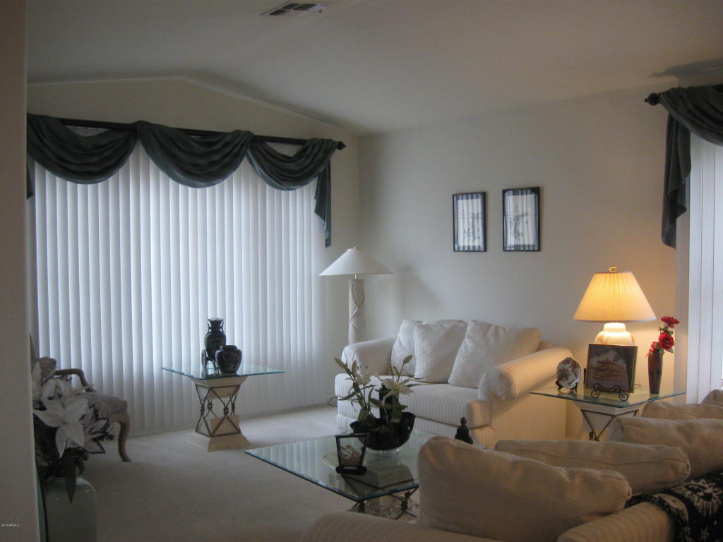 3541 E Kerry Ln, Phoenix, AZ 85050 photo 4