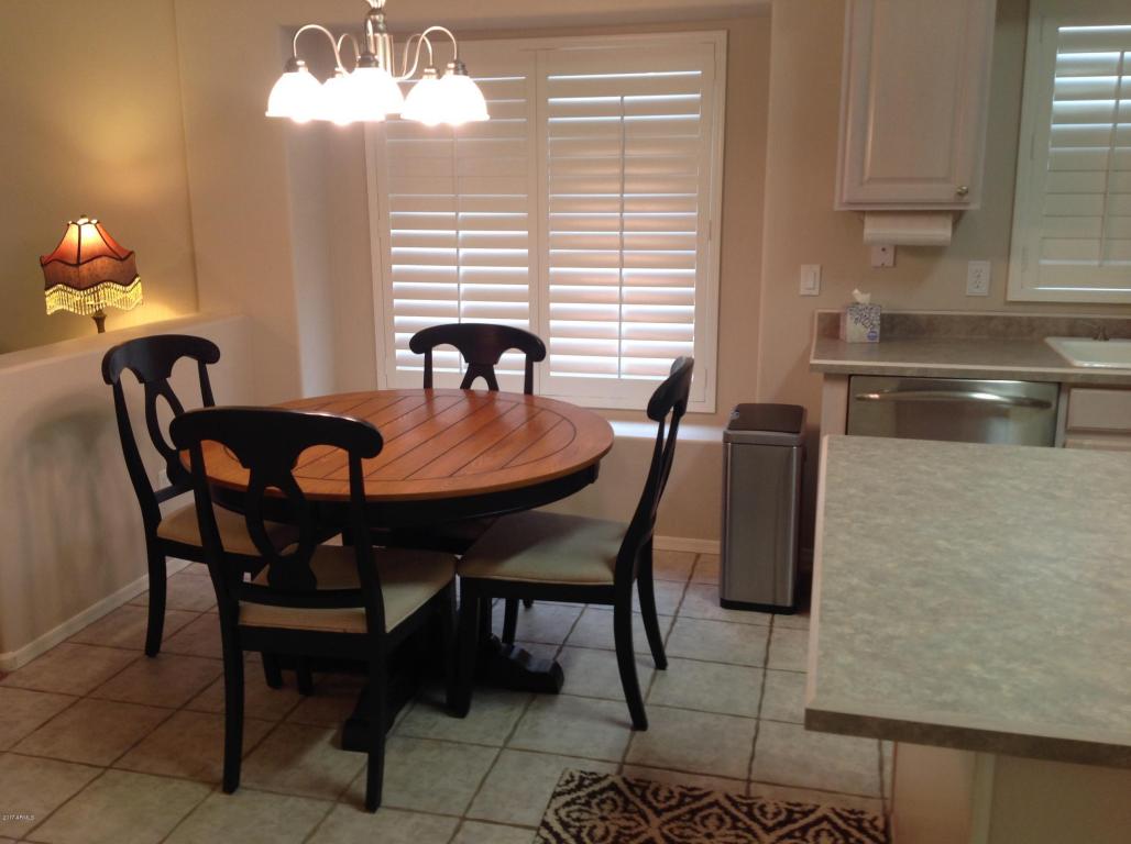 906 E Blackhawk Dr, Phoenix, AZ 85024 photo 2