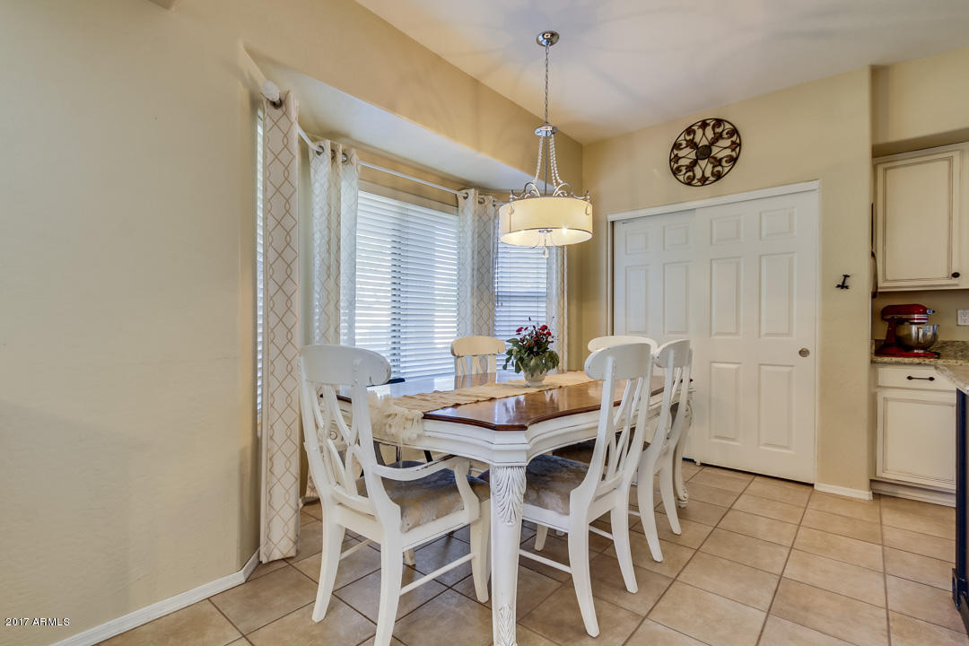 766 E Ranch Rd, Gilbert, AZ 85296 photo 8