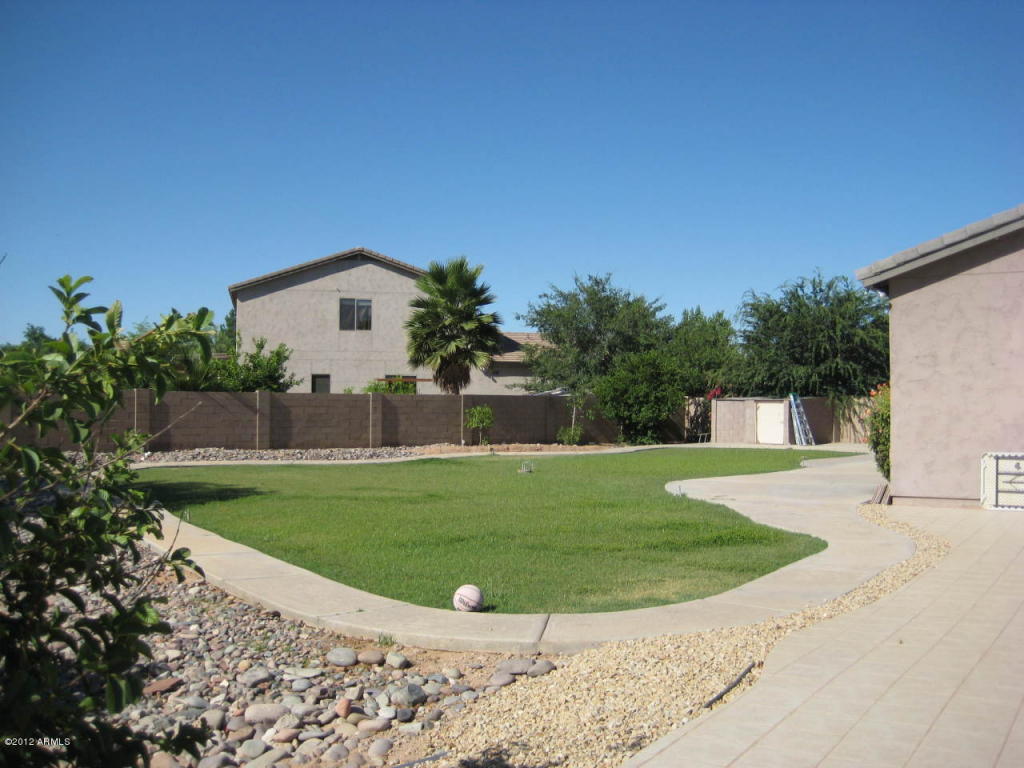 1774 E Cotton Ct, Gilbert, AZ 85234 photo 4