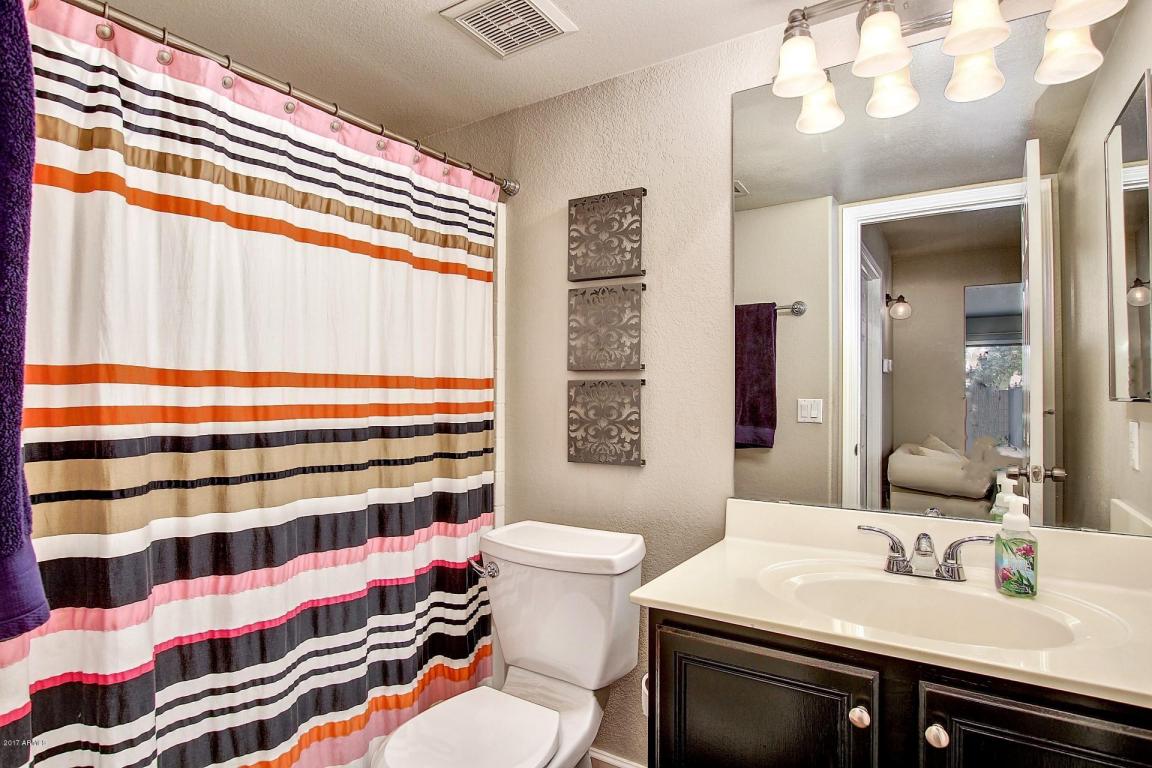 1698 E Laurel Ave, Gilbert, AZ 85234 photo 5