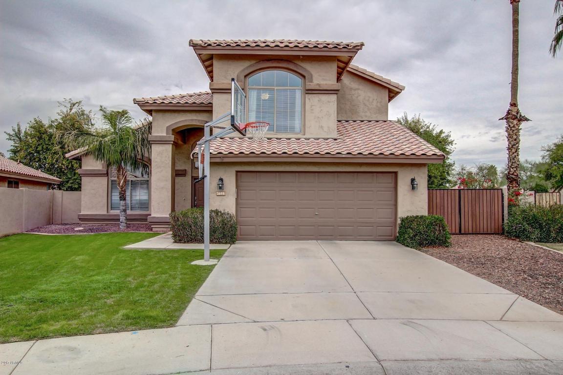 1698 E Laurel Ave, Gilbert, AZ 85234 photo 1