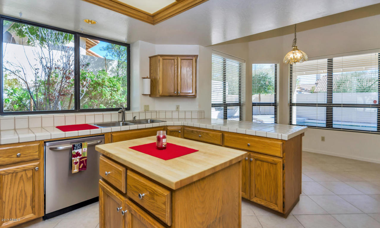 1031 E Braeburn Dr, Phoenix, AZ 85022 photo 8