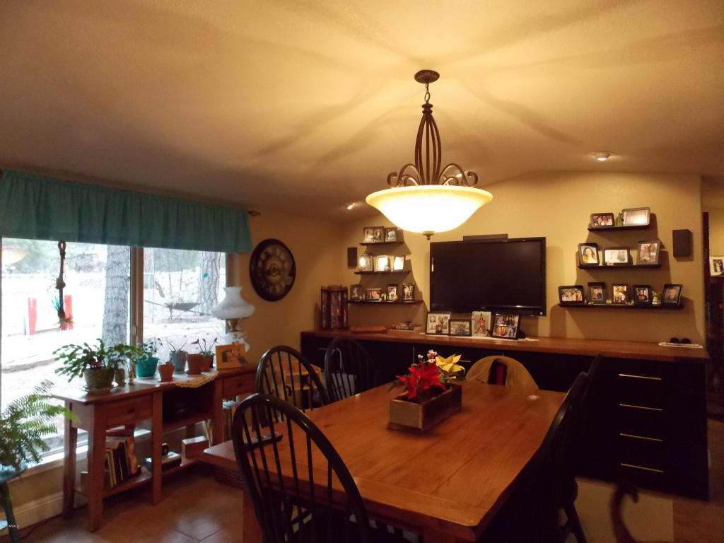 2170 N North Oval Dr, Overgaard, AZ 85933 photo 18