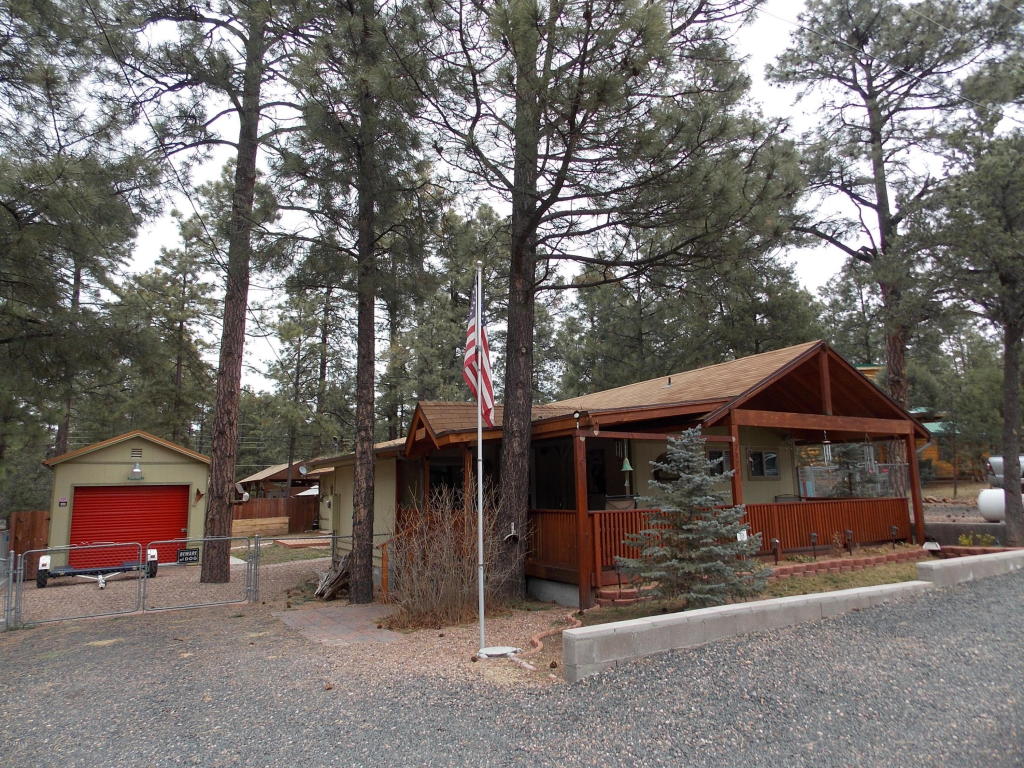 2170 N North Oval Dr, Overgaard, AZ 85933 photo 1