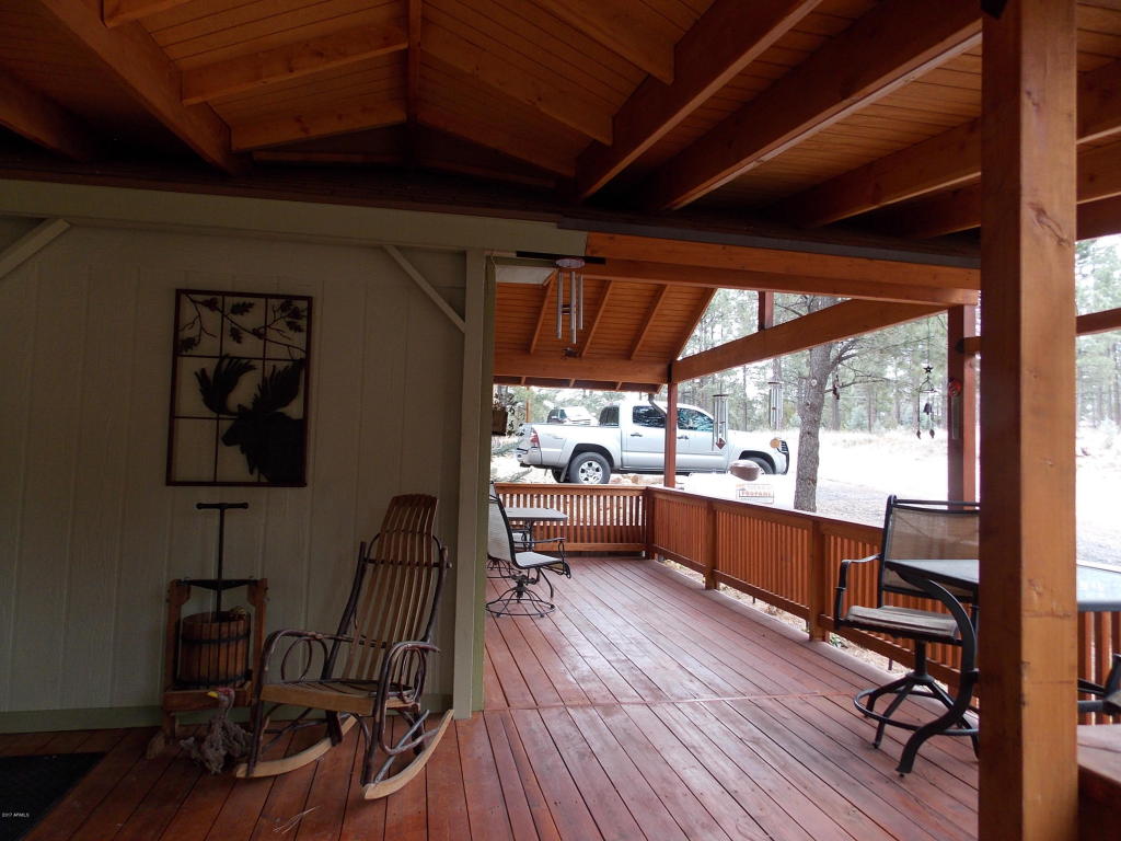 2170 N North Oval Dr, Overgaard, AZ 85933 photo 2