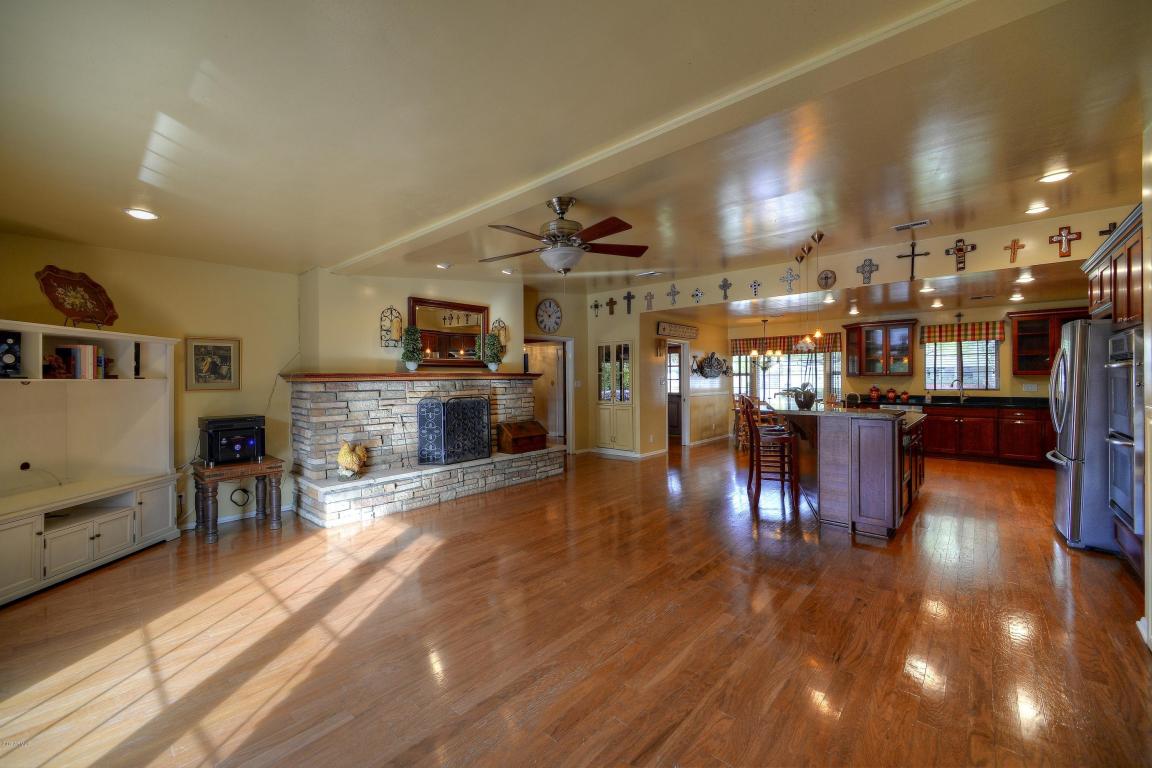 207 E Hayward Ave, Phoenix, AZ 85020 photo 3