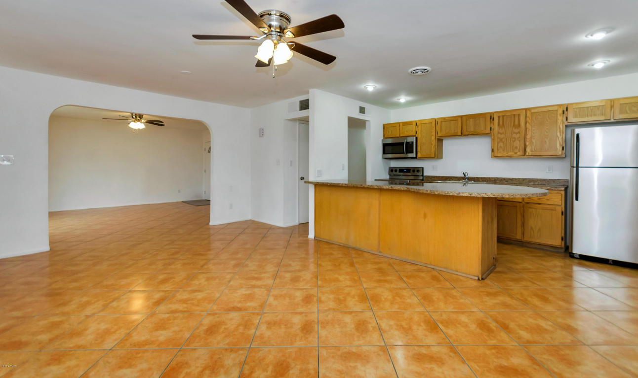 6313 N 37th Dr, Phoenix, AZ 85019 photo 6