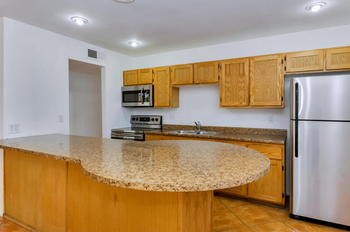 6313 N 37th Dr, Phoenix, AZ 85019 photo 9