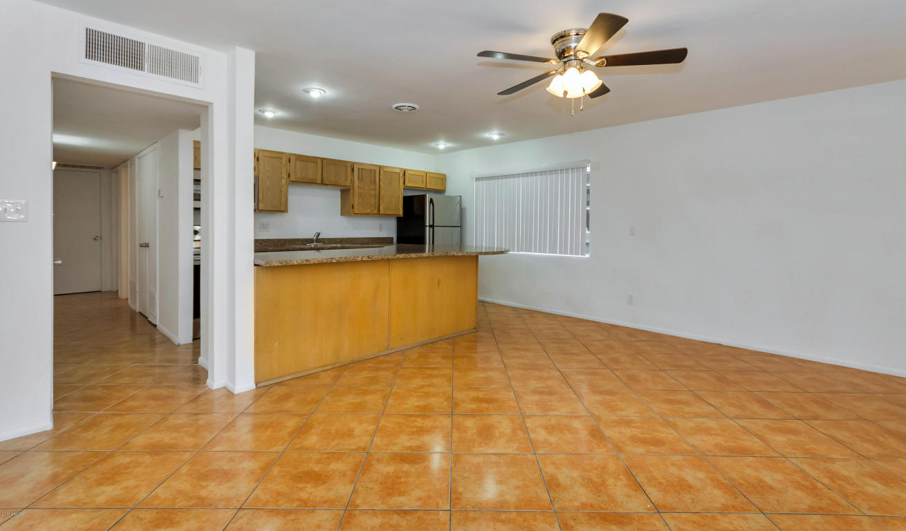 6313 N 37th Dr, Phoenix, AZ 85019 photo 7