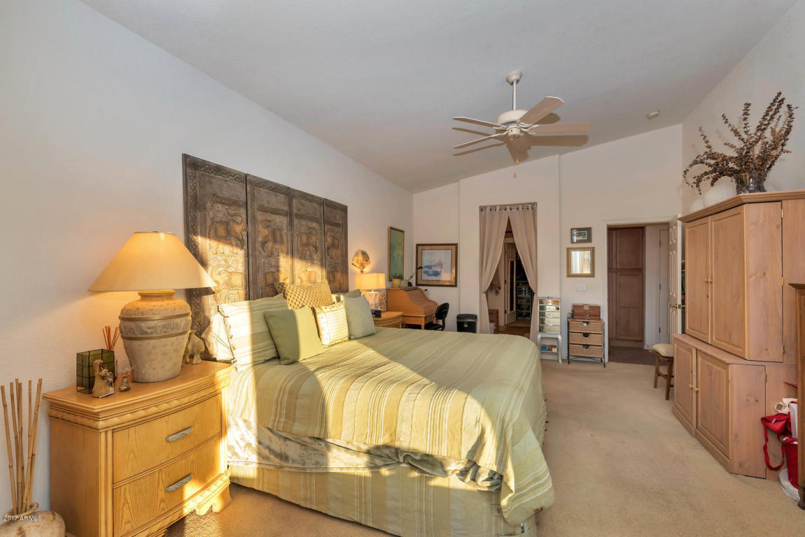 4693 E Peartree Ln, Gilbert, AZ 85298 photo 17