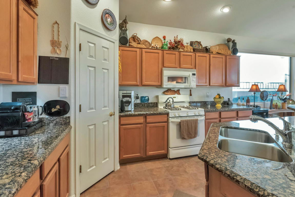 4693 E Peartree Ln, Gilbert, AZ 85298 photo 12