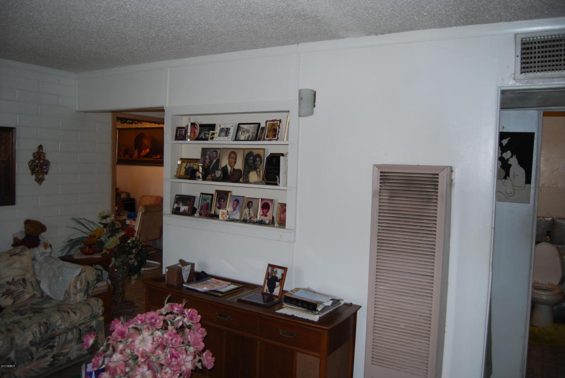 2757 E Chipman Rd, Phoenix, AZ 85040 photo 4