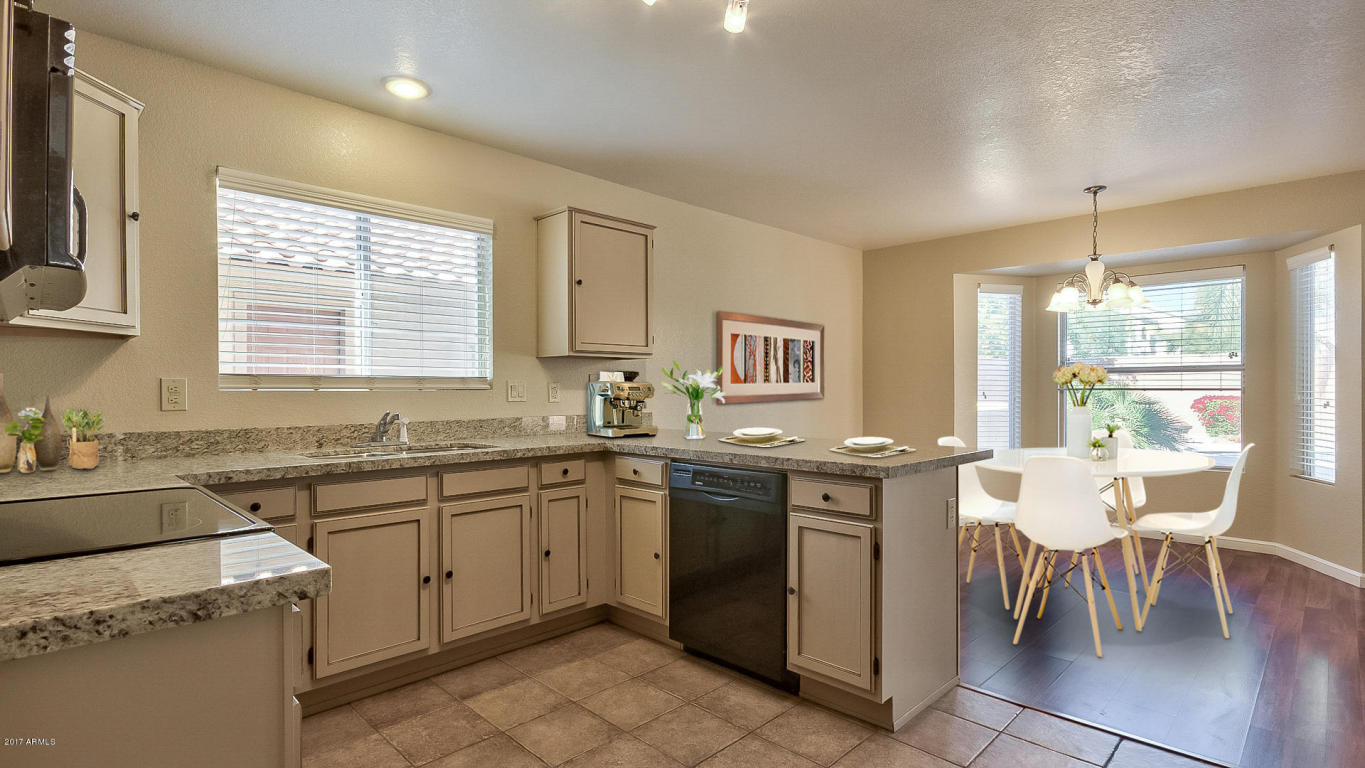 2928 E Windmere Dr, Phoenix, AZ 85048 photo 5