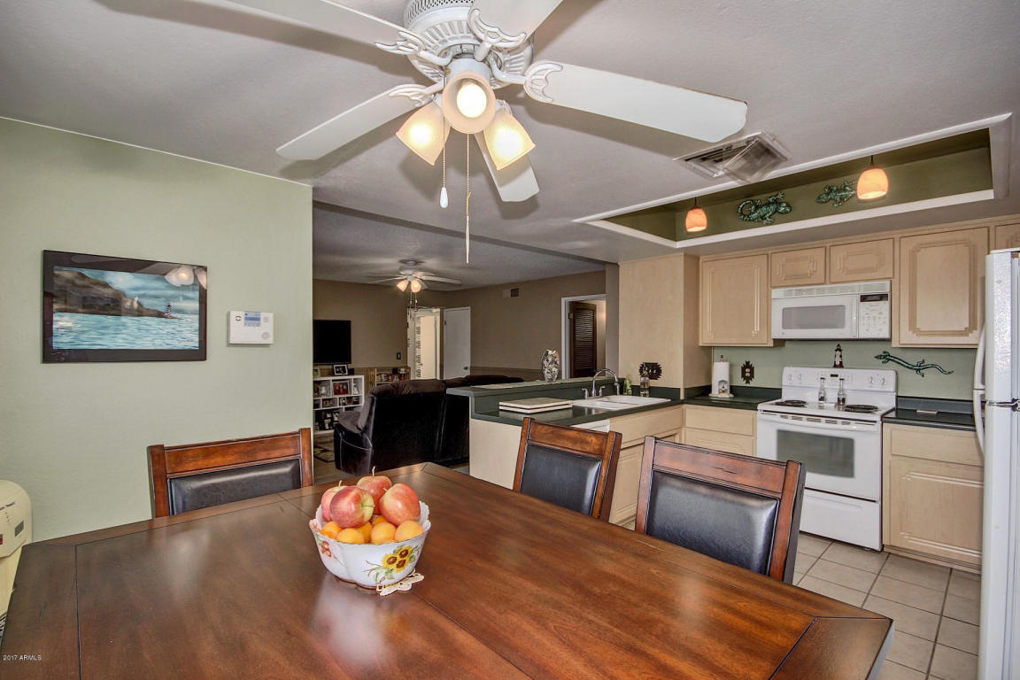 2816 E Contessa St, Mesa, AZ 85213 photo 4