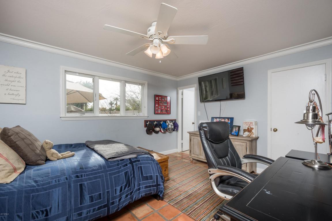 229 W Linger Ln, Phoenix, AZ 85021 photo 15