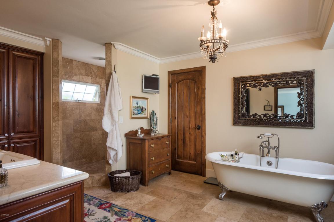 229 W Linger Ln, Phoenix, AZ 85021 photo 13