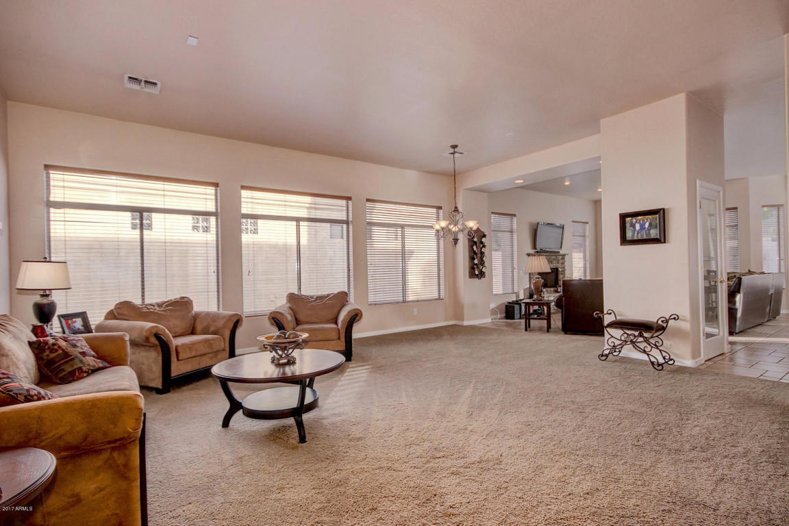 2111 E Valencia Dr, Phoenix, AZ 85042 photo 3