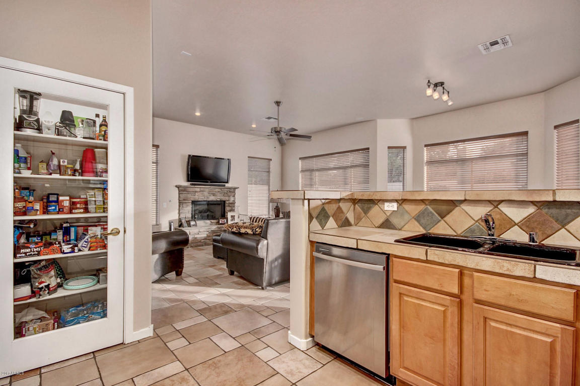 2111 E Valencia Dr, Phoenix, AZ 85042 photo 9