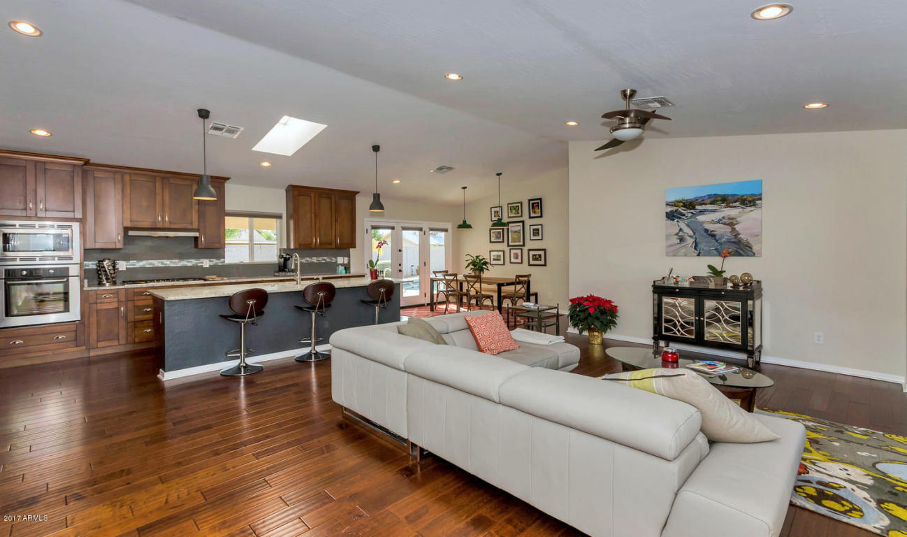3045 E Sells Dr, Phoenix, AZ 85016 photo 2