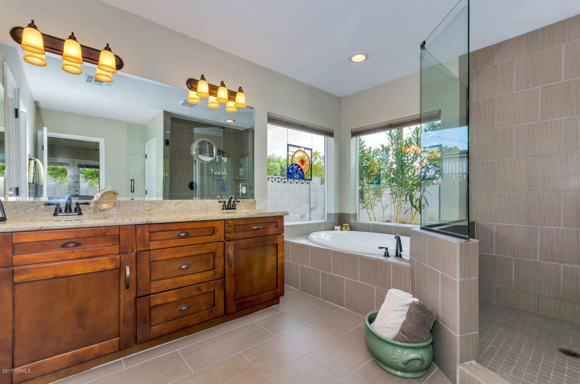 3045 E Sells Dr, Phoenix, AZ 85016 photo 13