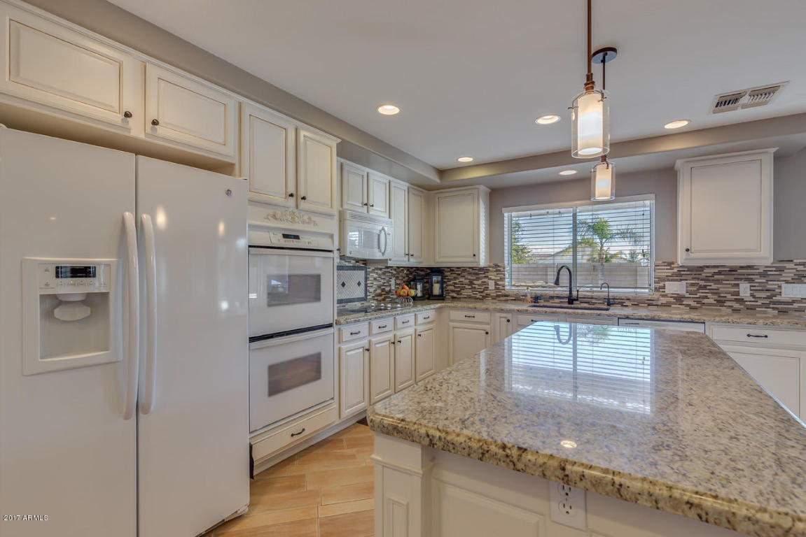 3823 E Indigo Bay Dr, Gilbert, AZ 85234 photo 12