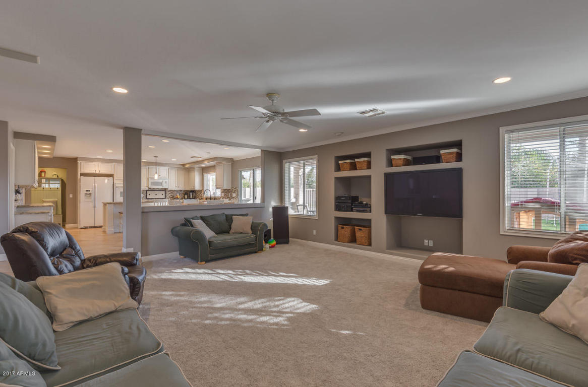 3823 E Indigo Bay Dr, Gilbert, AZ 85234 photo 9