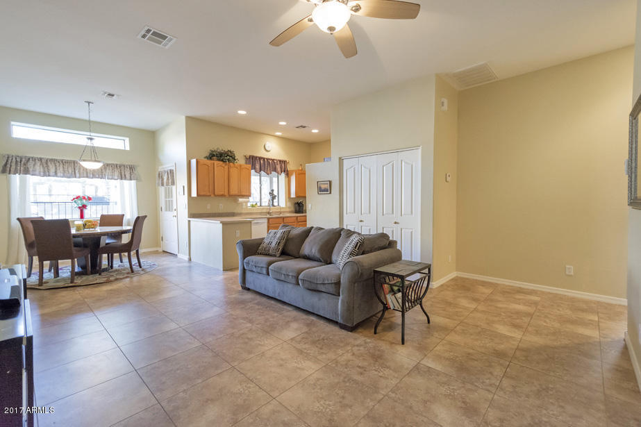 913 S Apache Dream Way, Apache Junction, AZ 85120 photo 3