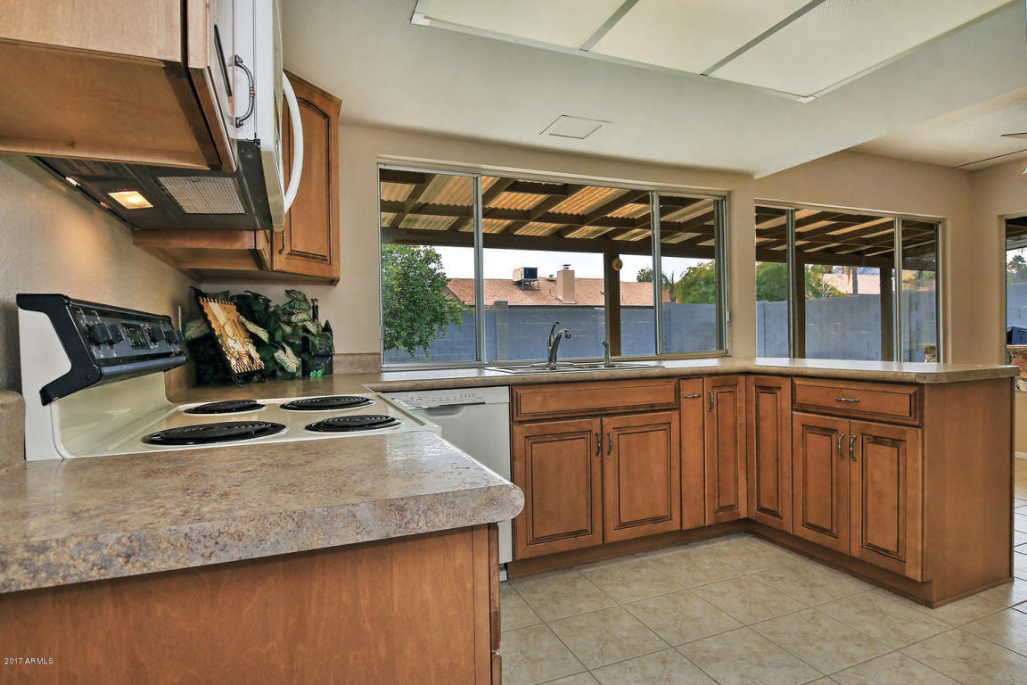 2619 E Christy Dr, Phoenix, AZ 85028 photo 9