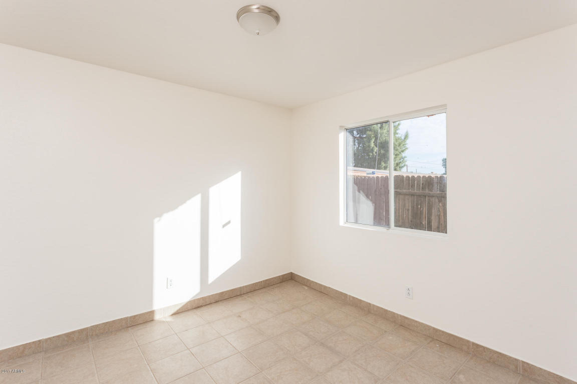 1346 W Apache St, Phoenix, AZ 85007 photo 8